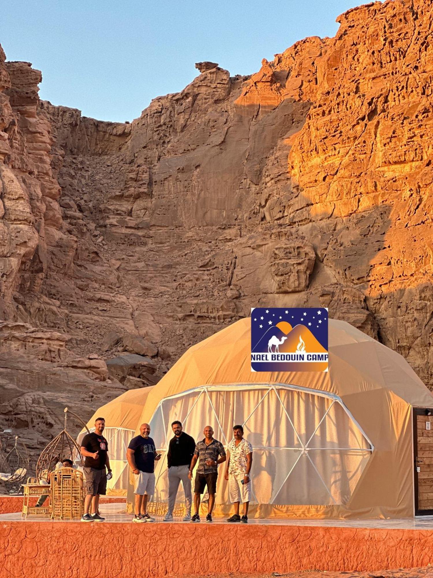 Nael Bedouin Luxury Camp วาดิรัม ภายนอก รูปภาพ